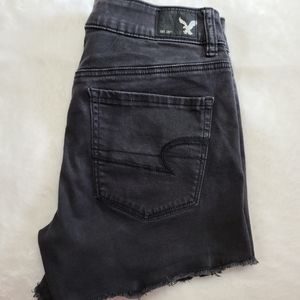 American Eagle High-waisted shorts